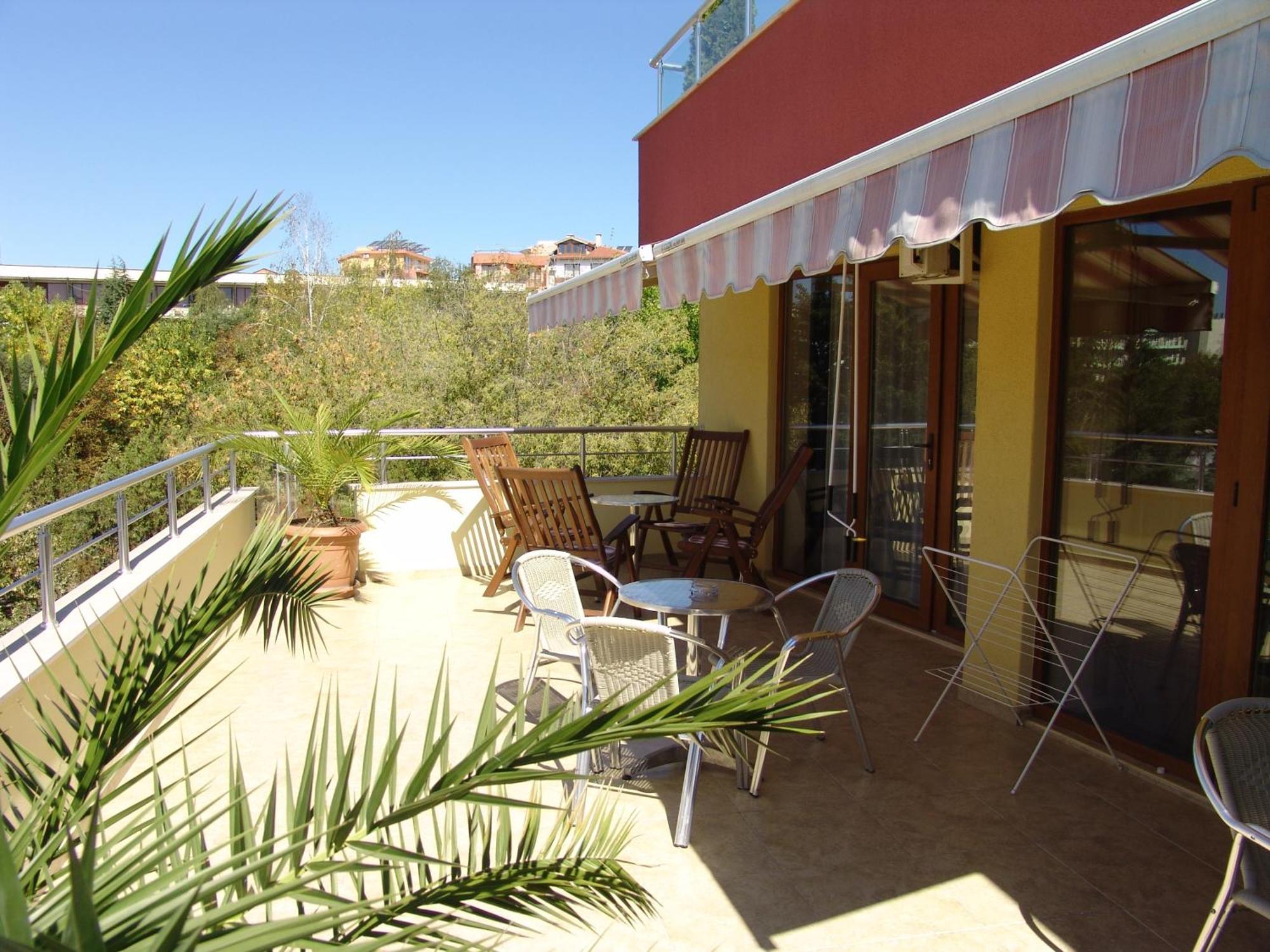 Hotel Buena Vissta Primorsko Buitenkant foto