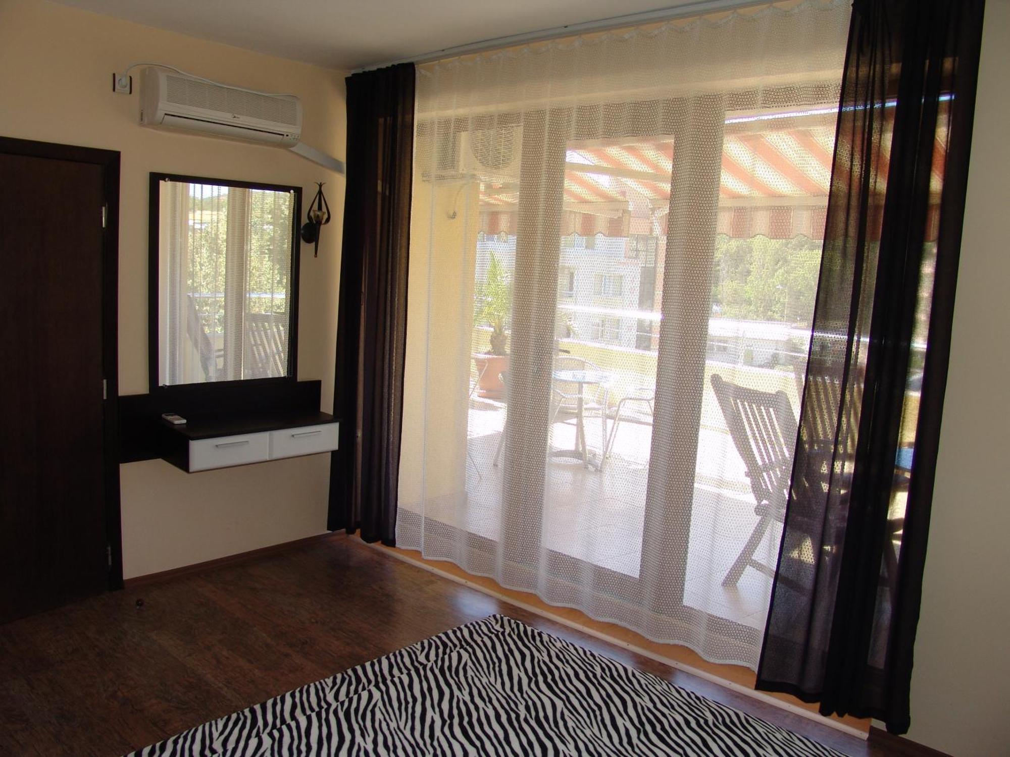 Hotel Buena Vissta Primorsko Buitenkant foto