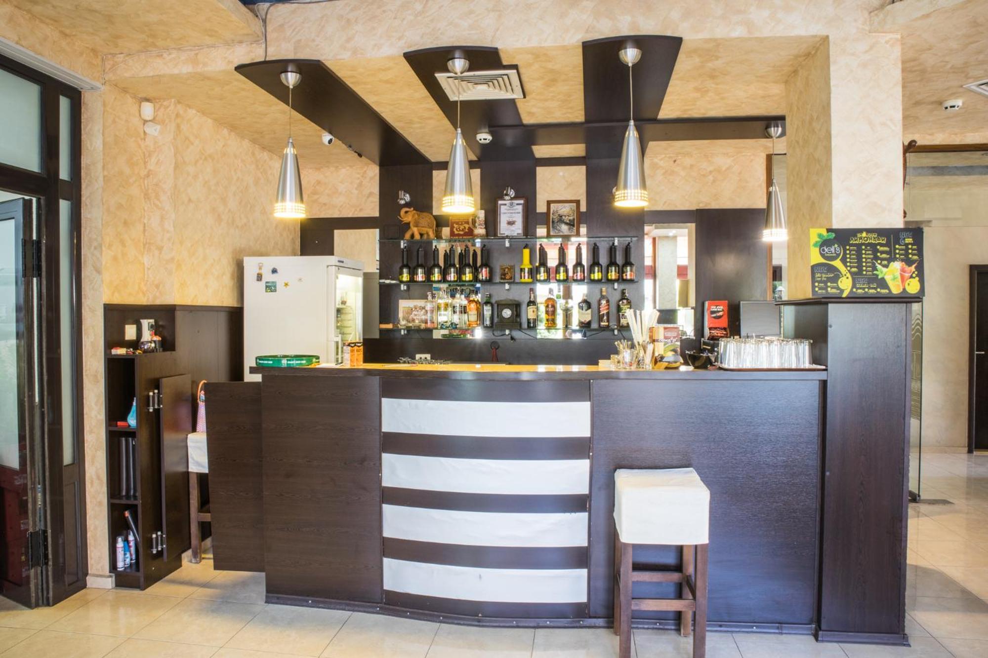 Hotel Buena Vissta Primorsko Buitenkant foto