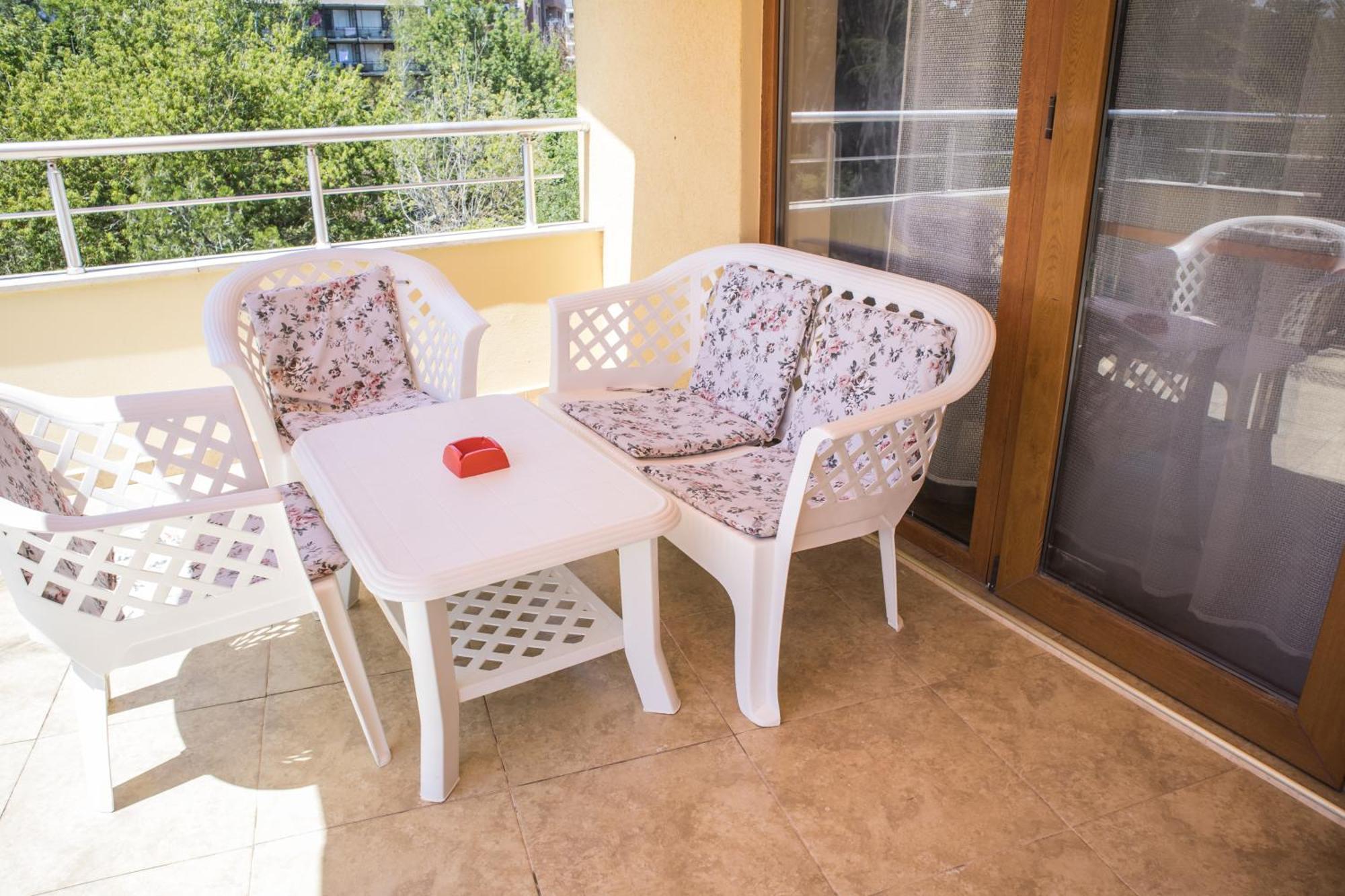 Hotel Buena Vissta Primorsko Buitenkant foto